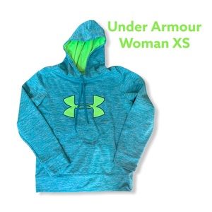 UNDER ARMOUR Woman’s sweatshirt.